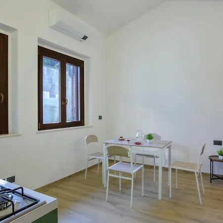 Awesome In With Kitchen * Moscufo